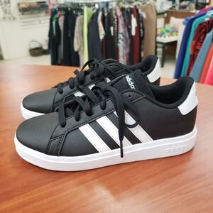 NWT- Adidas Kids Grand Court 2.0 K Sneakers
